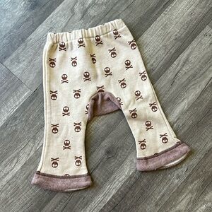 NEW Skull & Cross Bone Tan Monkey Baby Pants 0-6 Months